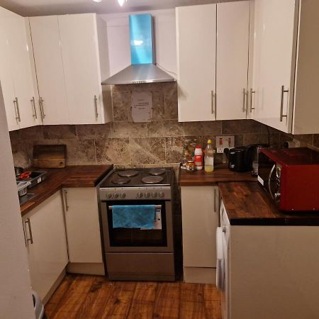 Apartamento Twin Bed For Guests Londres Exterior foto