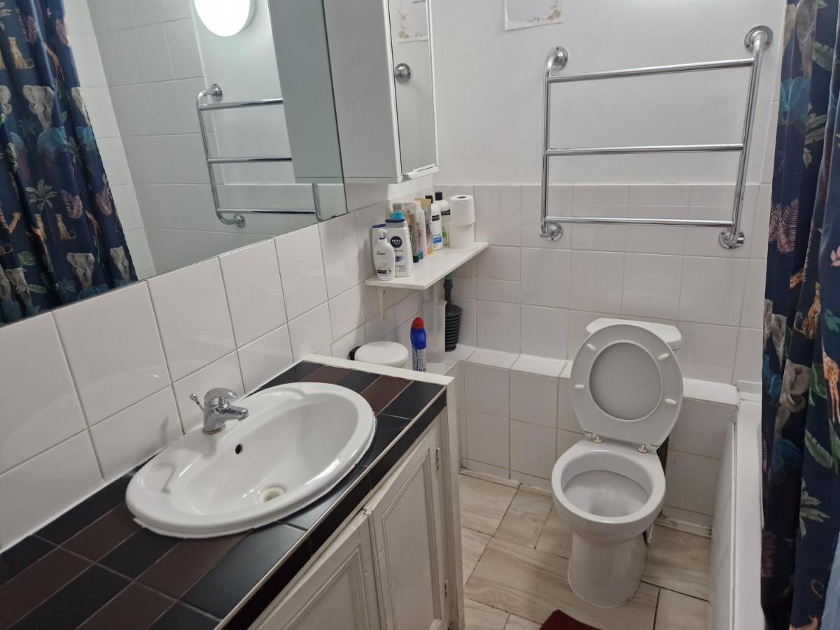 Apartamento Twin Bed For Guests Londres Exterior foto